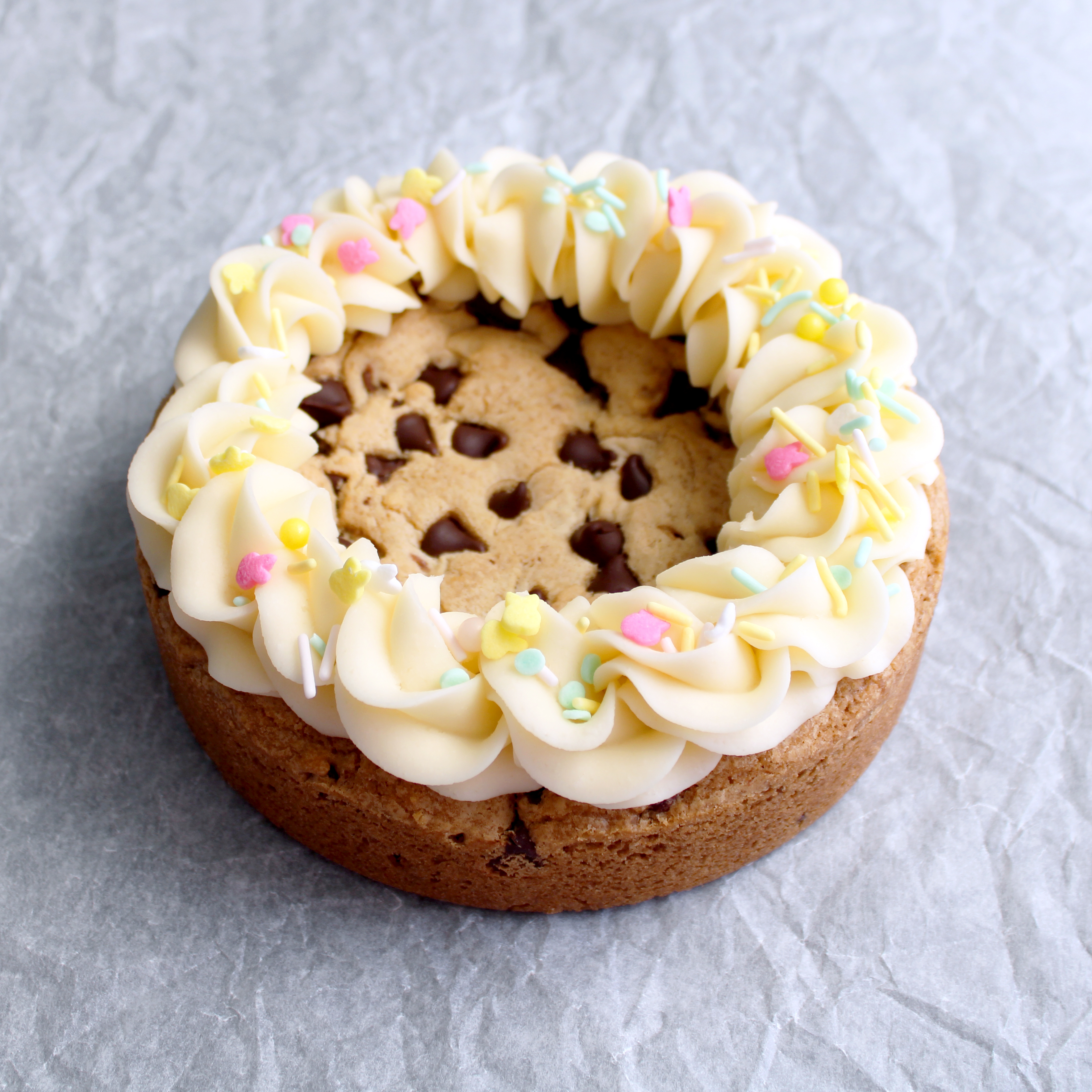 8" Chocolate Chip Cookie Cake